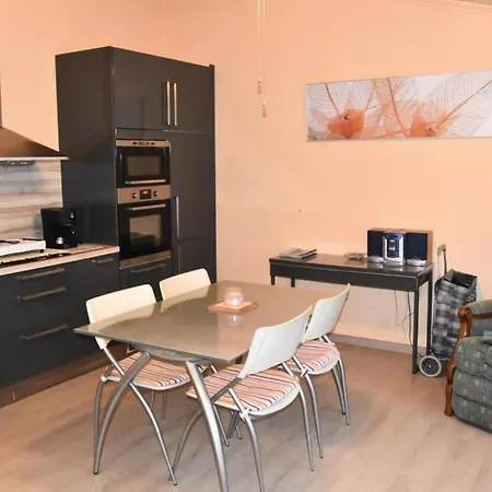 Maisons De - Trois Pieces, 4 Personnes, Port Mae-6414 Villa *