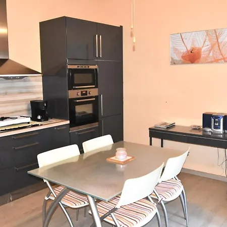 Maisons De - Trois Pieces, 4 Personnes, Port Mae-6414 Villa