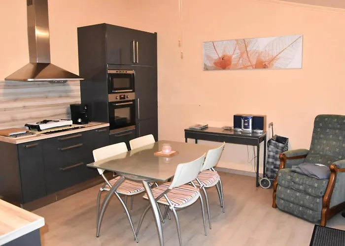 Maisons De - Trois Pieces, 4 Personnes, Port Mae-6414 Villa *